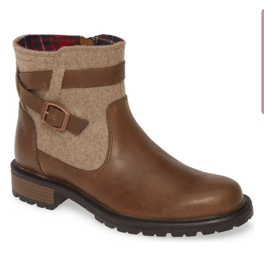 Merrell legacy buckle booties
